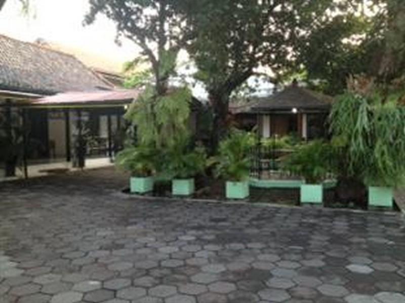 Indrakila Hotel Jogjakarta Buitenkant foto
